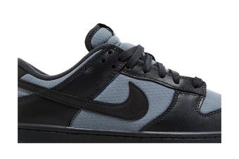 Buy Dunk Low SE 'Off Noir Smoke Grey' - FZ3052 001 | GOAT