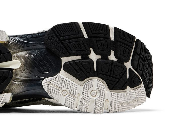 Balenciaga Runner Sneaker 'gradient - White Black'