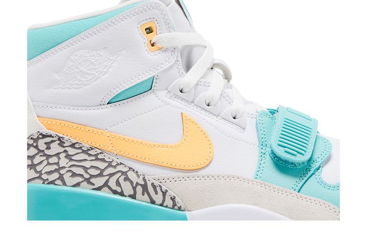 Achetez des Guo Ailun x Jordan Legacy 312  