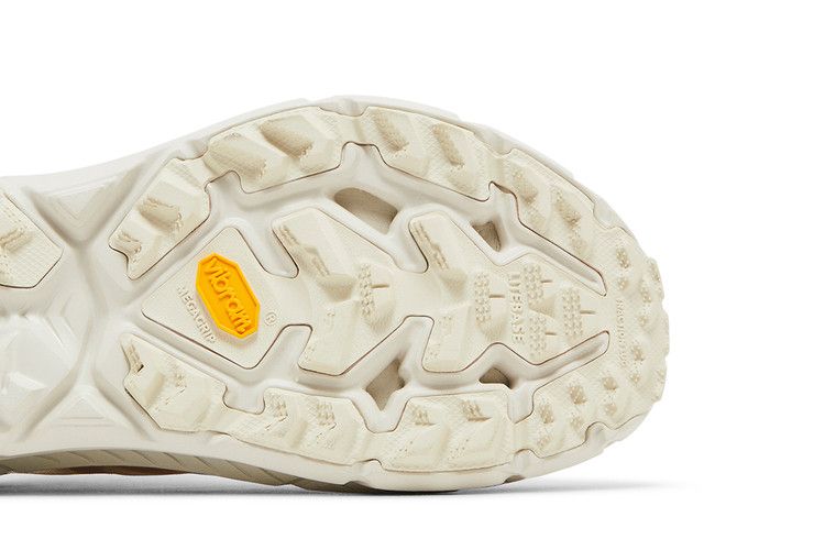 Satisfy X Hoka Mafate Speed 4 Lite Bone