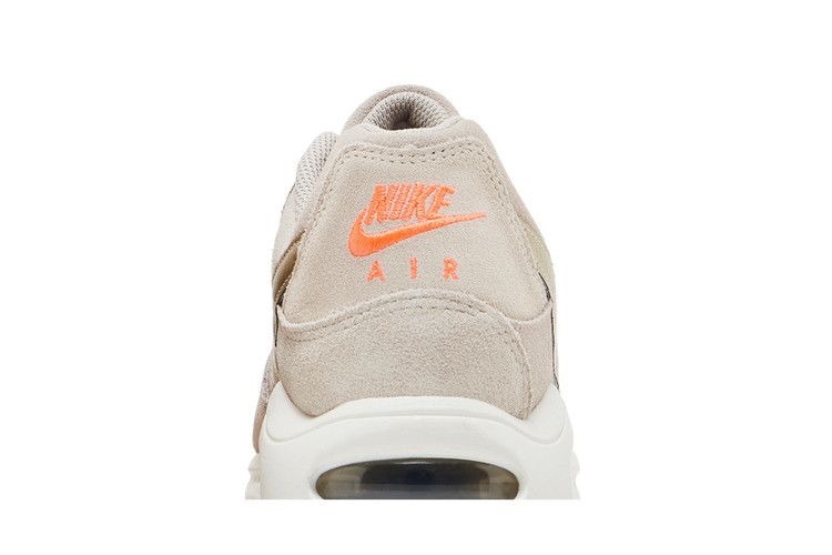 Wmns Air Max Command Premium 'string Metallic Gold'
