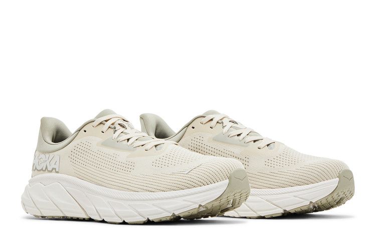 Hoka Arahi 7 2e Wide Oat Milk Barley