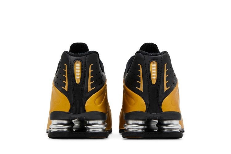 Wmns Shox R4 'black Metallic Gold'