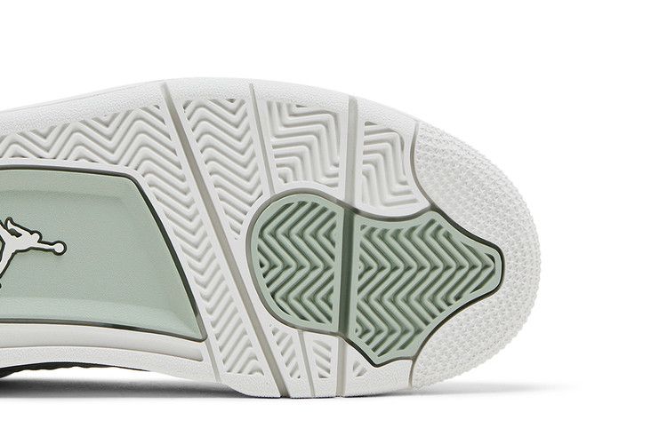 Wmns Air Jordan 4 RETRO 'abundance / Seafoam'