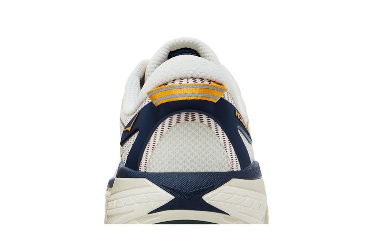 Hoka Mafate Speed 2 Alabaster Oat Milk