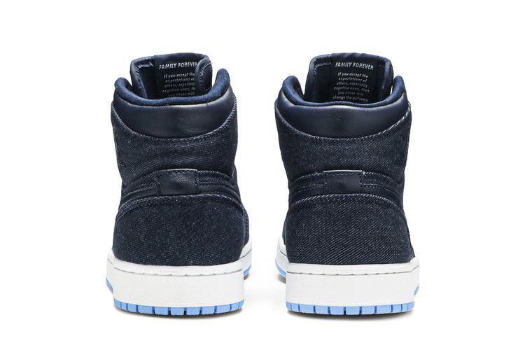 Air Jordan 1 RETRO High Family Forever