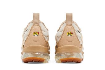 vapormax plus string