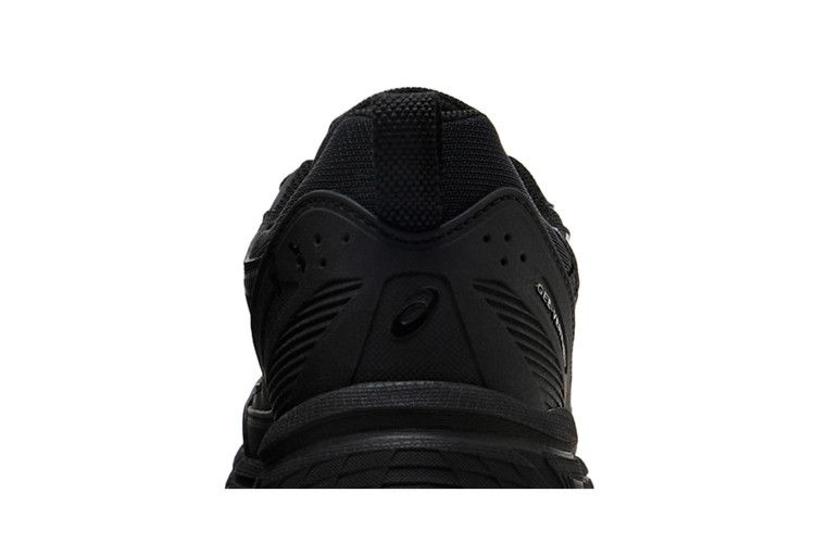 Asics Gel Venture 6 Shield Triple Black