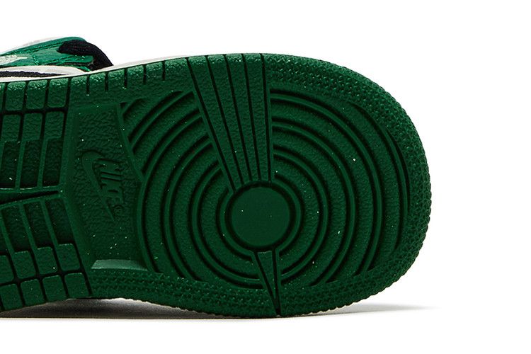 Air Jordan 1 Mid SE Td Overbranded