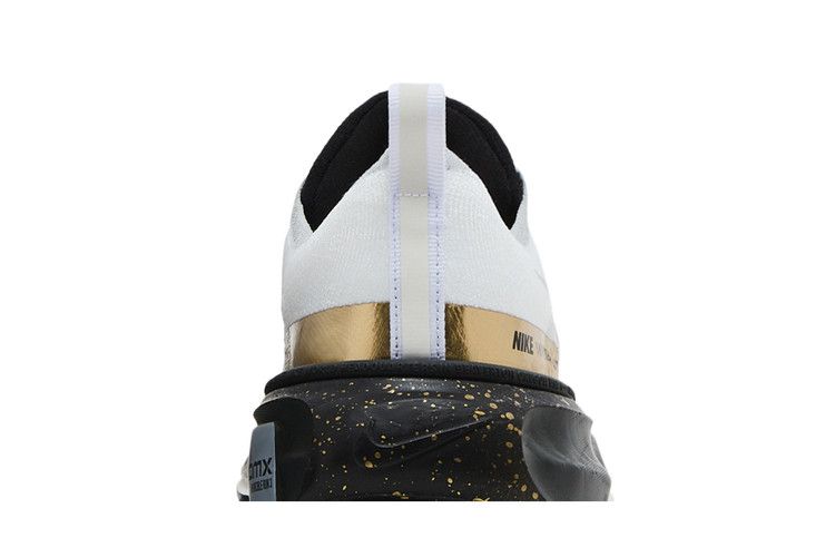 Zoomx Invincible 3 Light Smoke Grey Gold