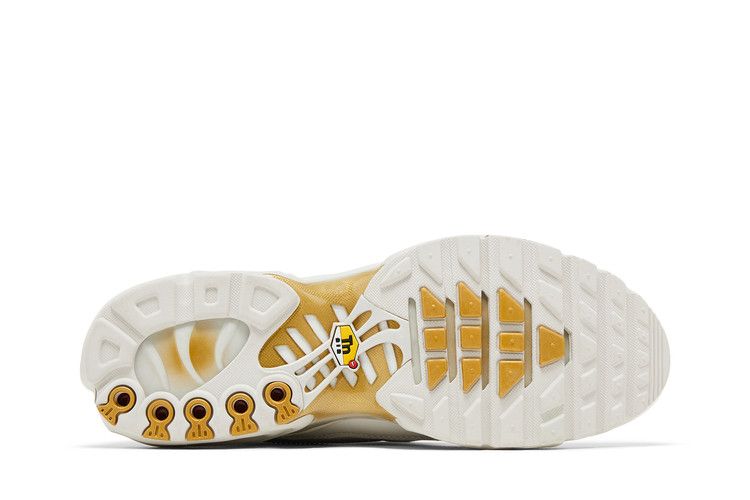 Air Max Plus Tiempo Phantom Metallic Gold
