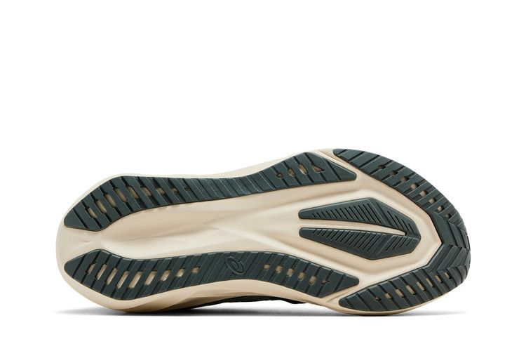 Asics Novablast 5 Track Club