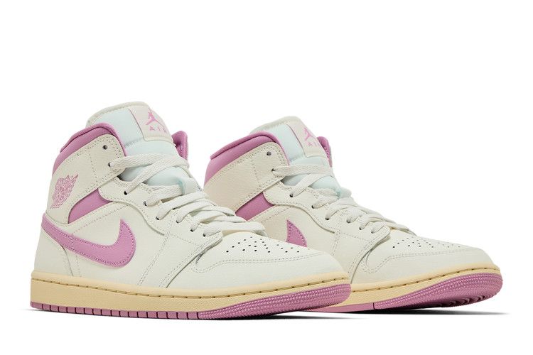 Wmns Air Jordan 1 Mid 'strawberries & Cream'