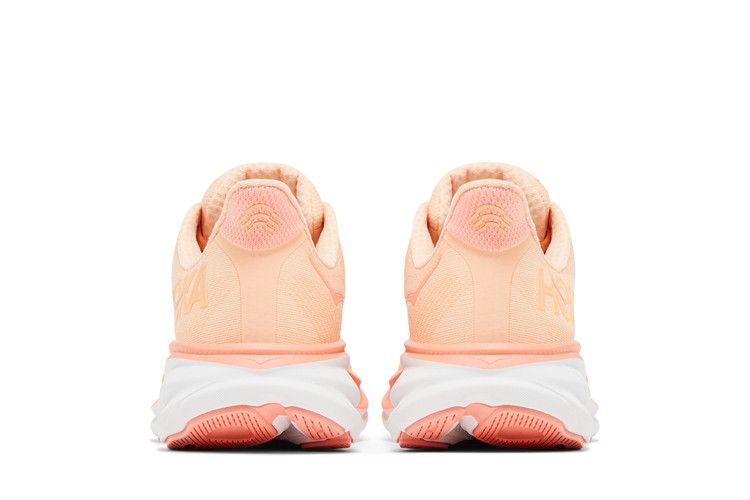 Hoka Wmns Clifton 9 'cantaloupe'