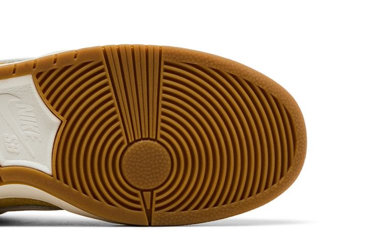 Dunk Low Pro SB Saturn Gold