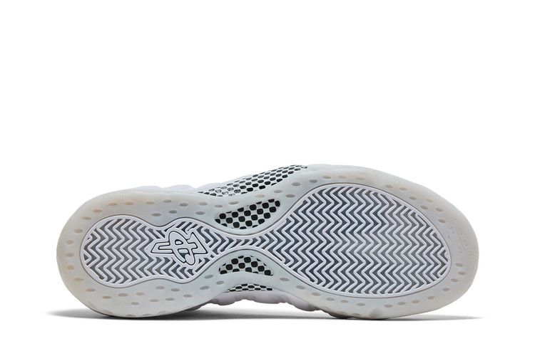 Nike Air Foamposite One Triple White — foto 5