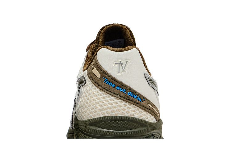 Temptation Vacation x ASICS Gel DS Trainer 14 Tune out, dial in