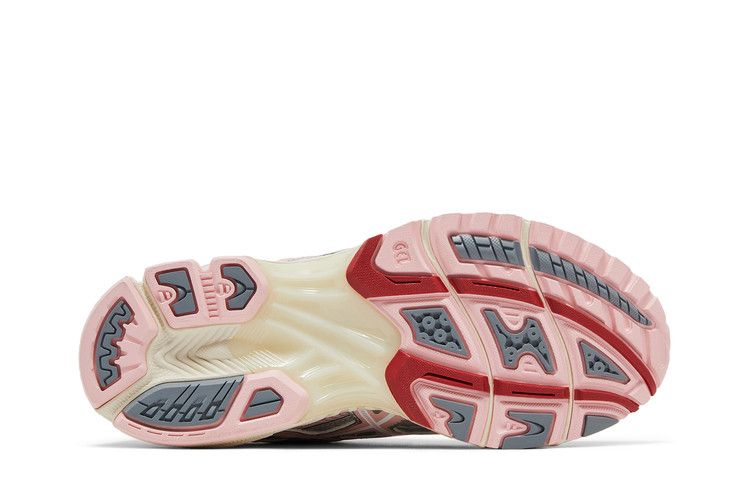 VANDYTHEPINK x atmos x ASICS Gel Nimbus 10.1 Strawberry