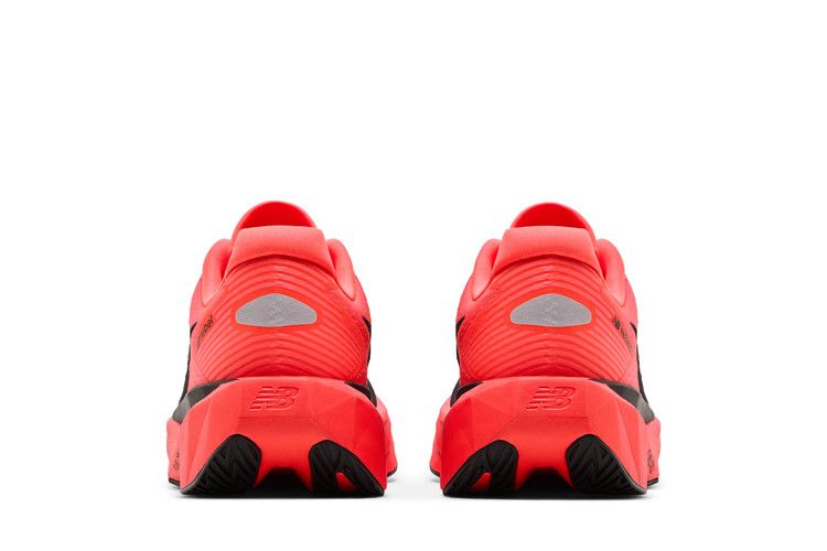 New Balance FuelCell Rebel v5 Urgent Red Black — foto 7