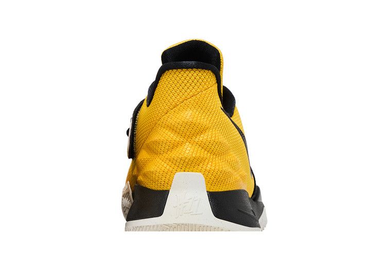 Buy Nike Kyrie Low 'Amarillo' - AO8979 700 | GOAT