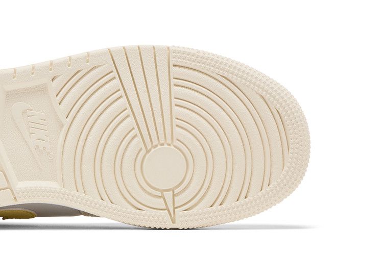 Air Jordan 1 Low Gs Sail Light Laser Orange