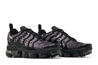 Size 11.5 Nike Air VaporMax Plus Men Black/White Geometric Sneakers 924453-017 Nike Air VaporMax Plus  main image 2