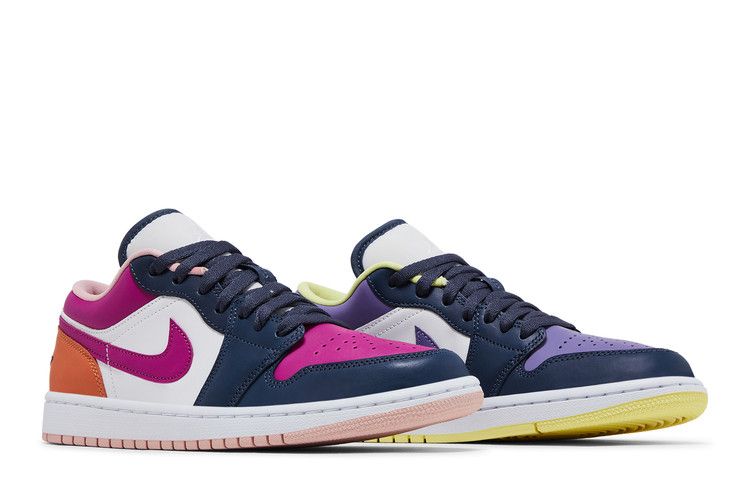 Wmns Air Jordan 1 Low SE 'mismatched - Purple Magenta'