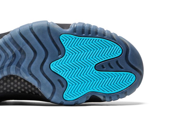 Jordan 11 Retro Gamma Blue (2025) - Thumbnail 6