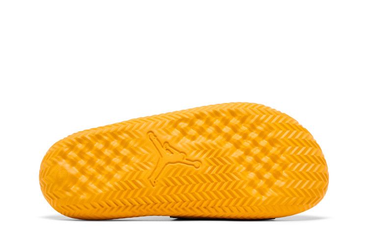 Air Jordan Paris Saint-Germain X Jordan Play Slide Fourth Kit