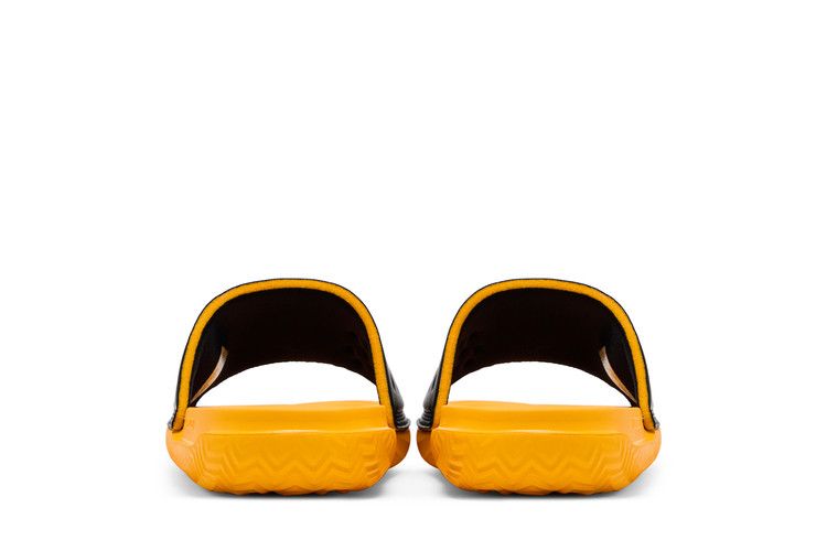 Air Jordan Paris Saint-Germain X Jordan Play Slide Fourth Kit