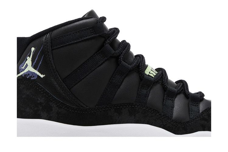 Jordan 11 Retro Black Barely Volt (GS) — foto 3