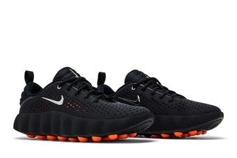 Buy Nike Mind 002 'Black Hyper Crimson' - HQ4308 001 | GOAT