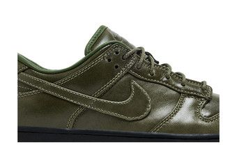 Buy Nike Dunk Low Retro Premium QS 'Army Olive' - IQ3342 300 | GOAT