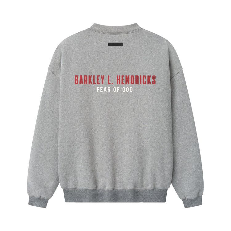 Fear of God Essentials NBA x Barkley Hendricks 90s Crewneck Concrete Heather — foto 3