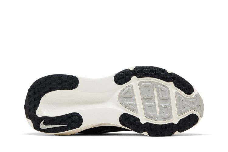 Nike Vomero 18 Black Coconut Milk (Wide) — foto 5