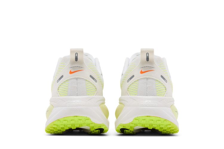 Nike Vomero 18 White Barely Volt Black — foto 7