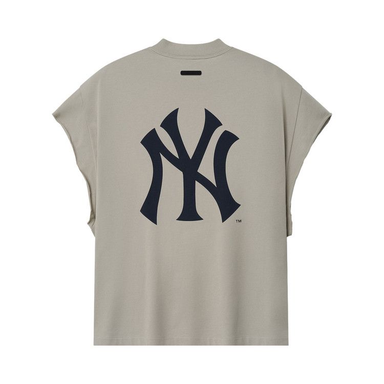 Fear of God Essentials Yankees 90s Cut Off 'Seal' — foto 3