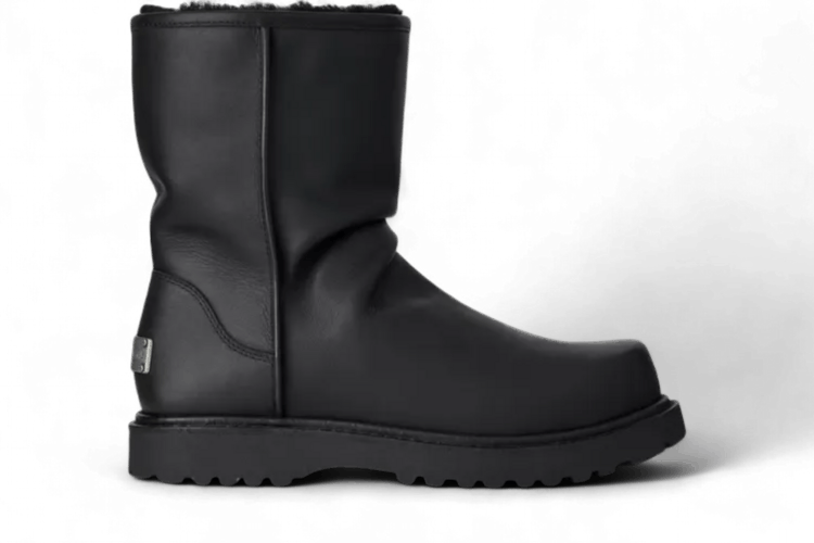 UGG Relaxed Boot Willy Chavarria Black — foto 2