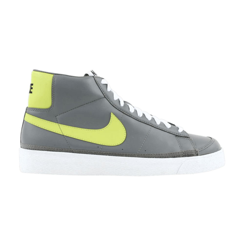 Blazer Mid