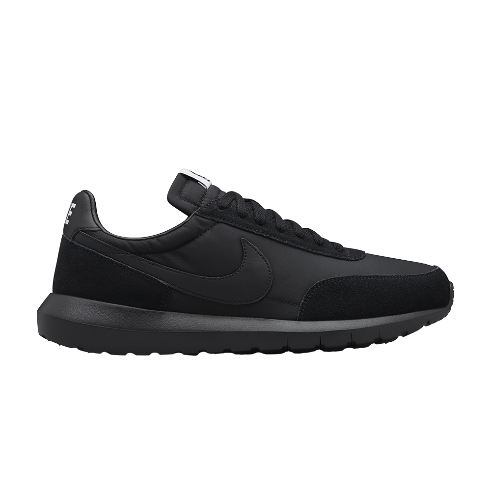 DSM x NikeLab Roshe Daybreak 'Triple Black'