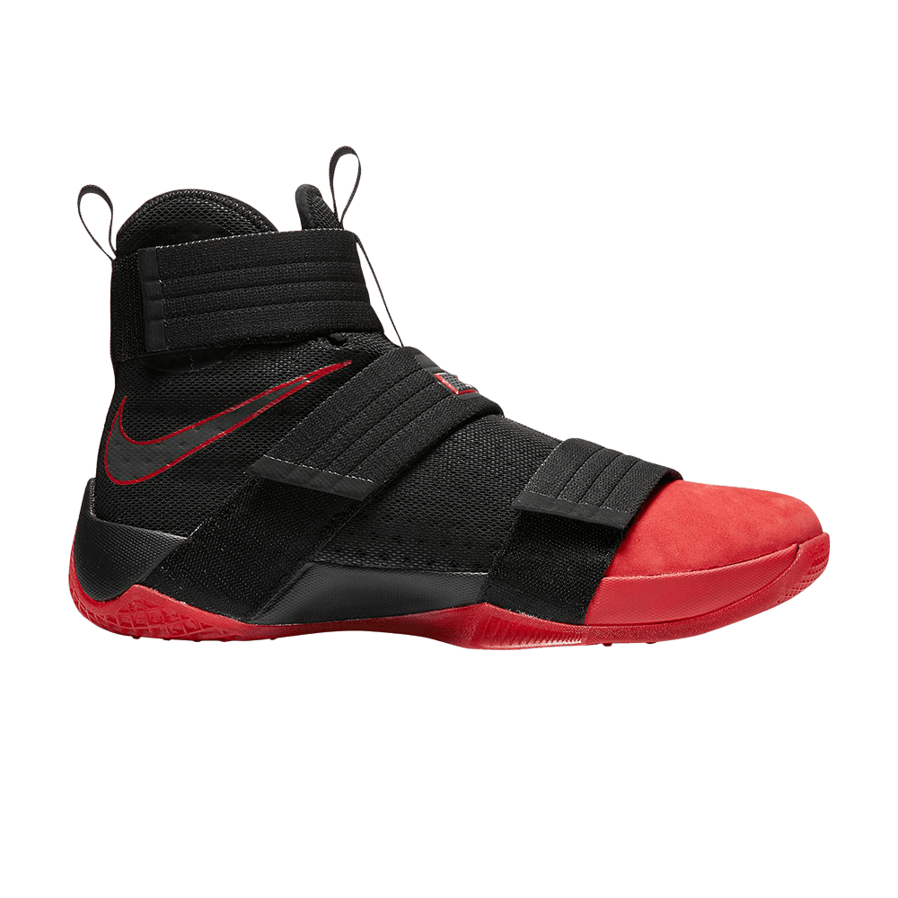 Zoom LeBron Solider 10 'Un-Cleated'
