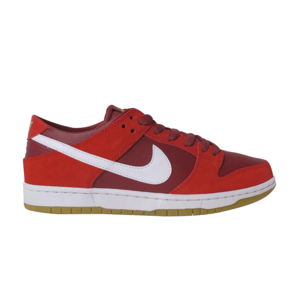 Zoom Dunk Low Pro SB 'Track Red'