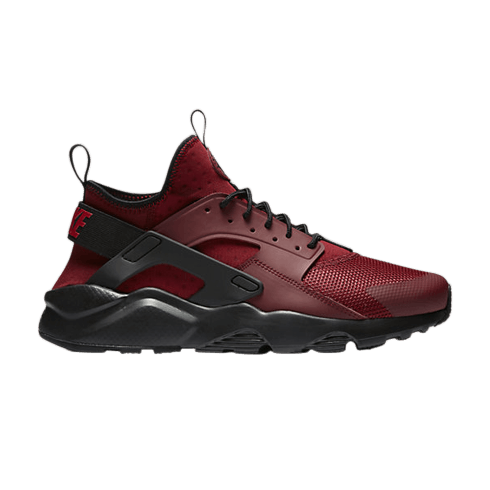 Air Huarache Run Ultra 'Team Red'