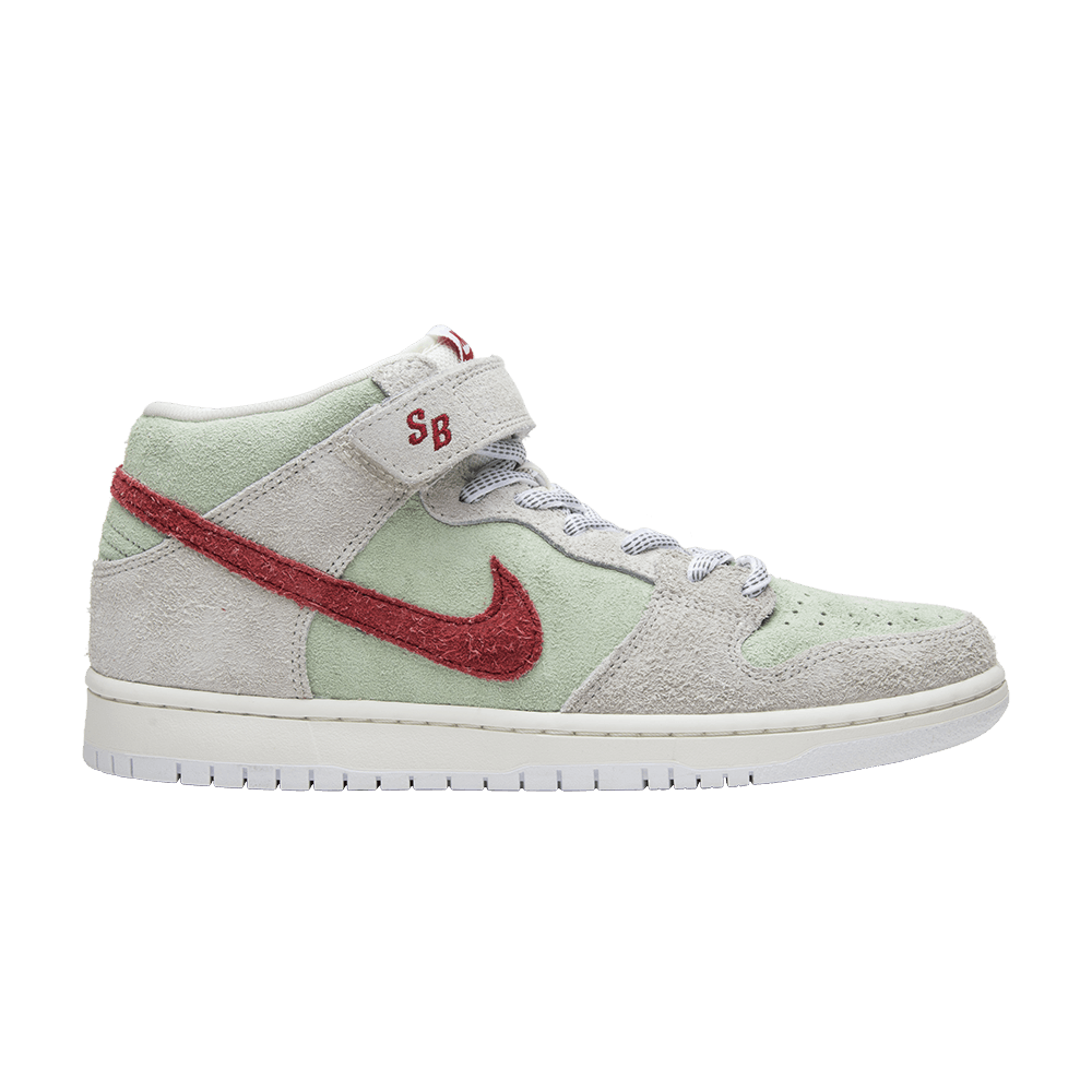 SB Dunk Mid 'White Widow'