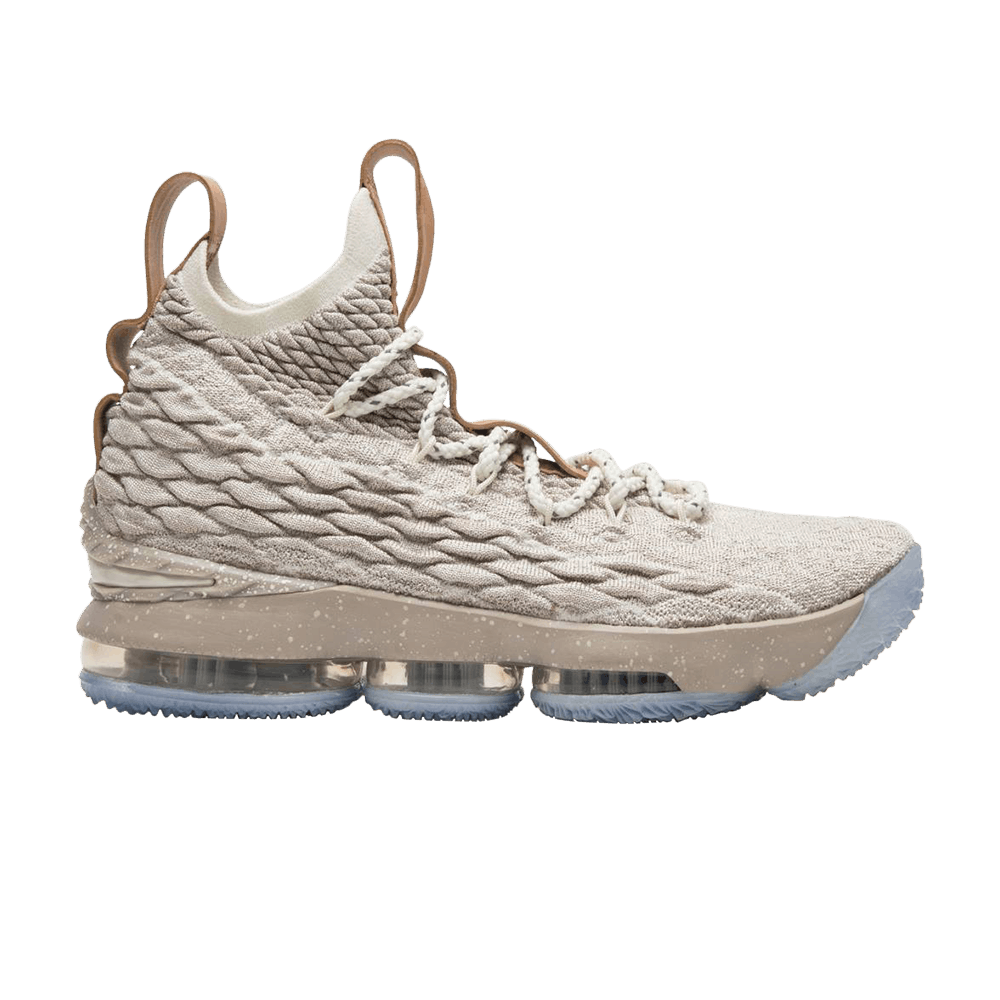 Lebron 15 EP 'Ghost'