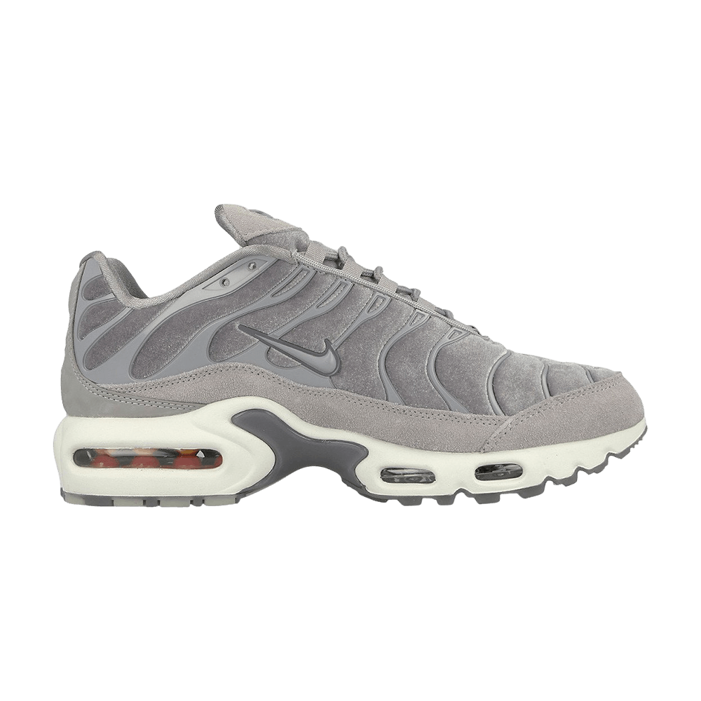 Wmns Air Max Plus Lux 'Gunsmoke'