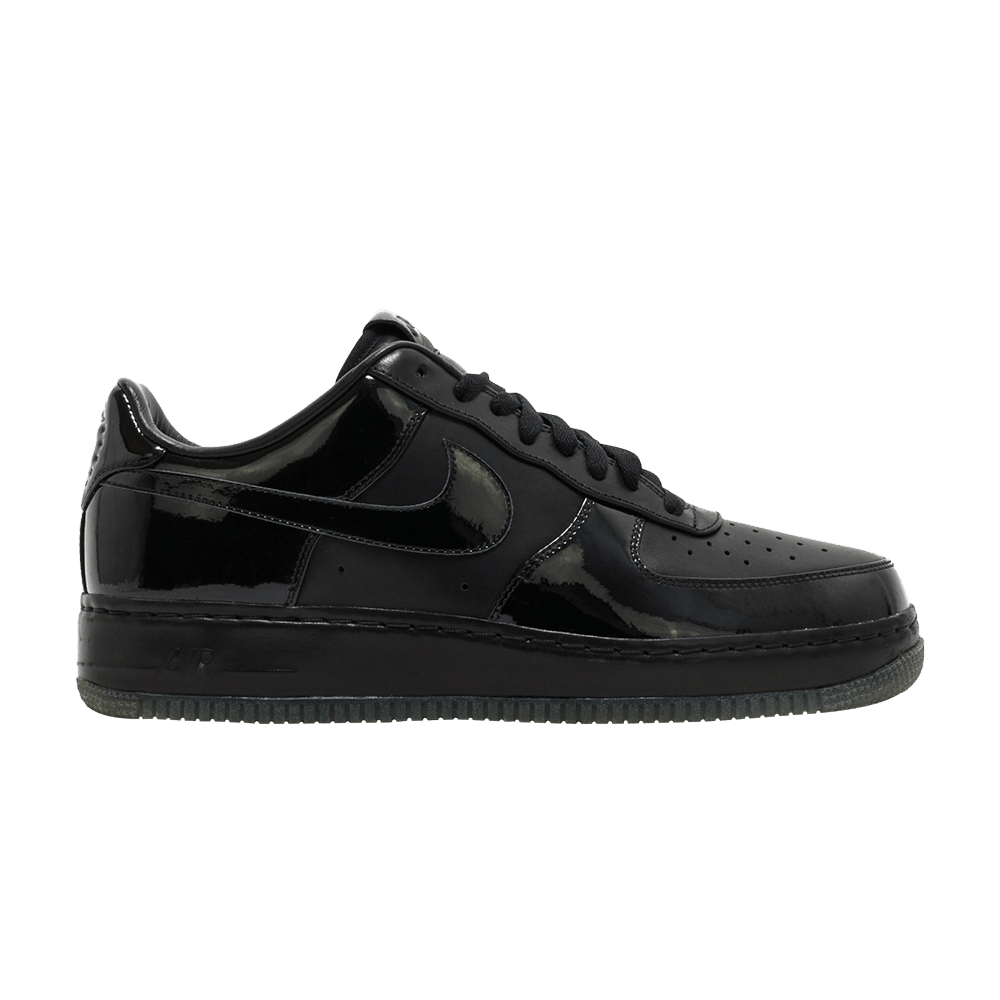 Jay-Z x Air Force 1 Supreme ‘All Black Everything’ Sample