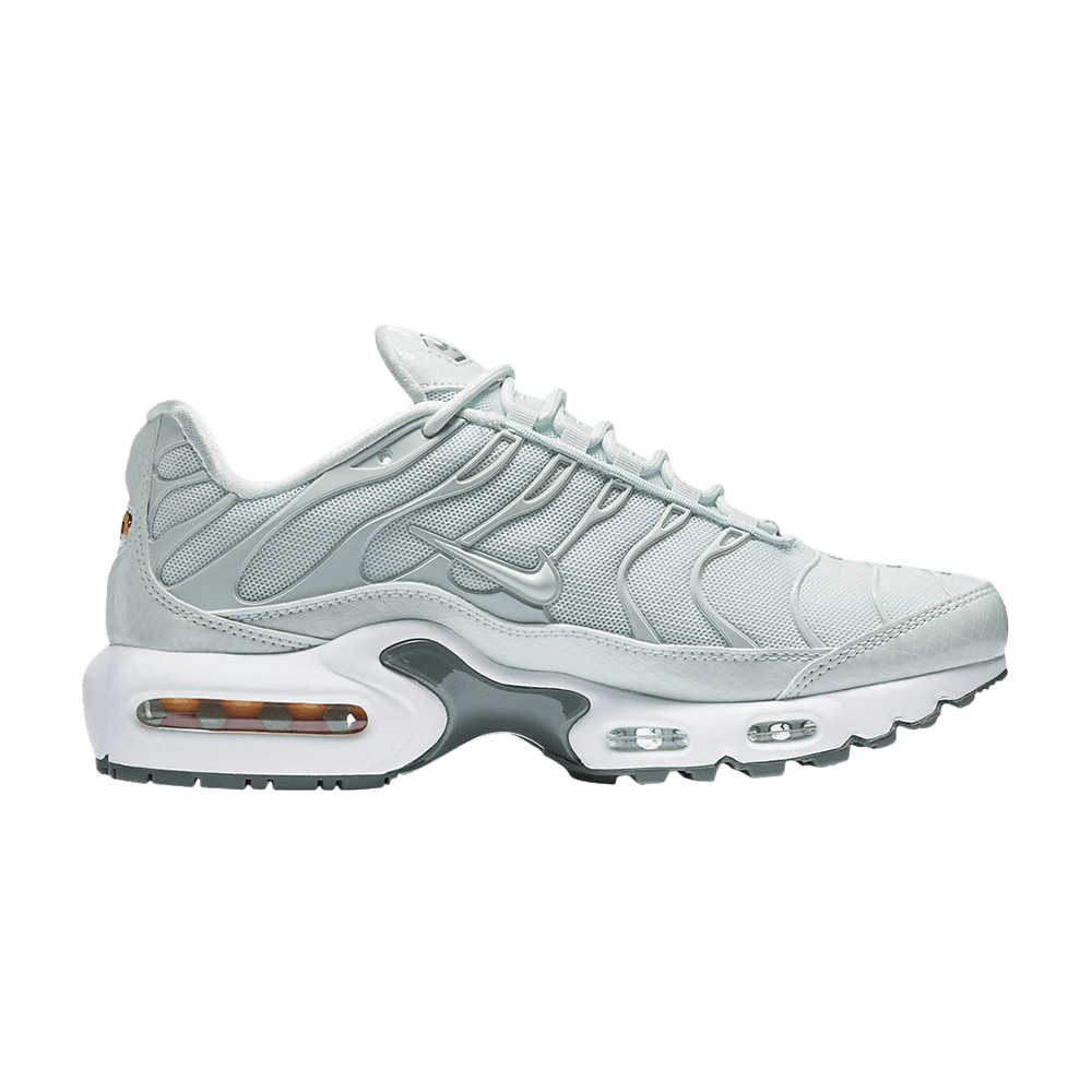 Wmns Air Max Plus SE 'Barely Grey'