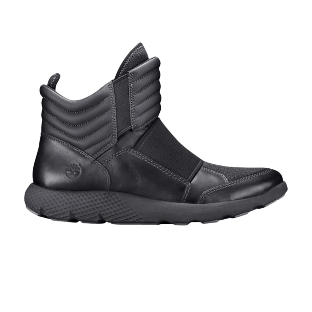 FlyRoam Pull-On Boot