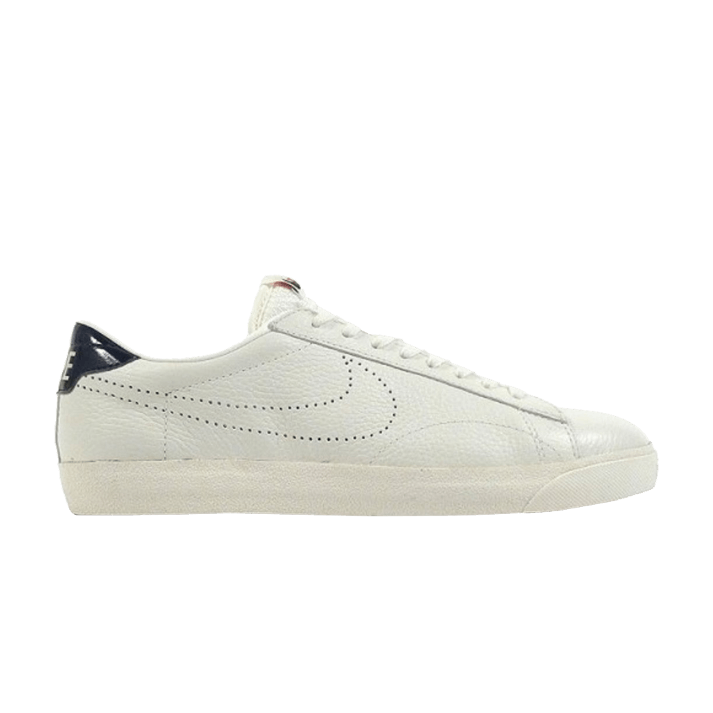 Tennis Classic 'No Swoosh'